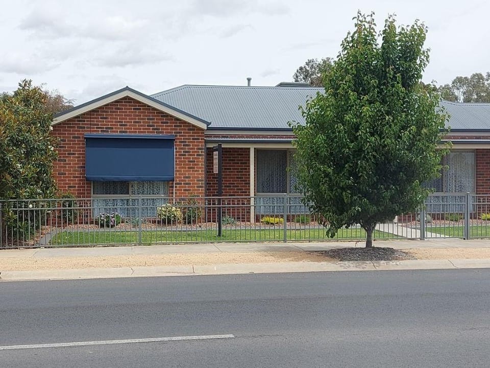 Numurkah Self Contained Apartments - The Saxton Apartment in Victoria