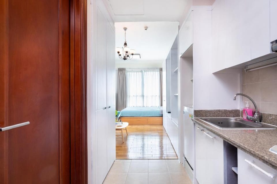 THE MANOR 2 STUDIO APT FREE ROOFTOP POOL  Apartment in Ho Chi Minh City
