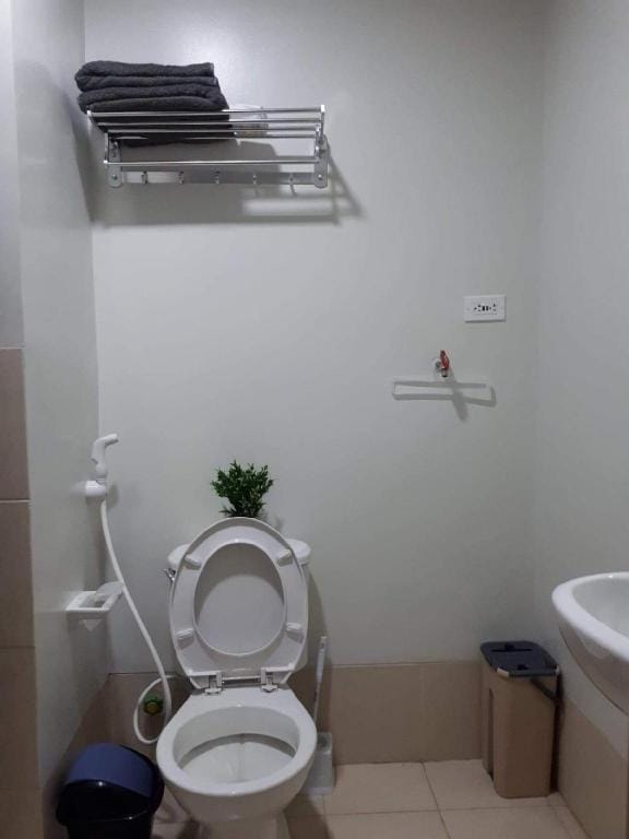 Trees Residences Staycation @ Edward Suite Apartment in Quezon City