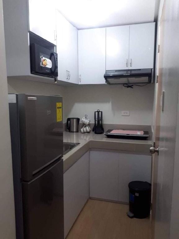 Trees Residences Staycation @ Edward Suite Apartment in Quezon City