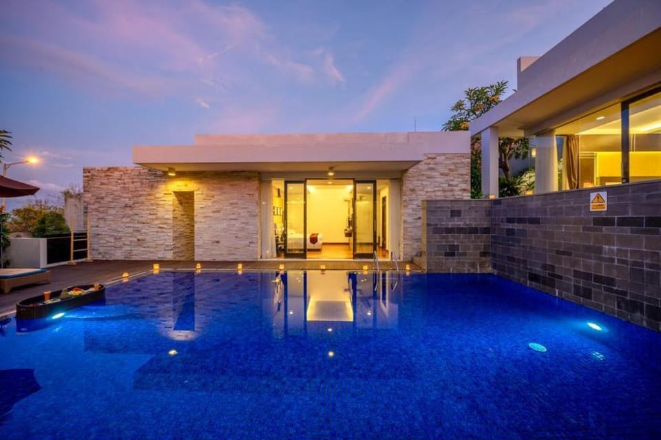 Reiko Villa Bali Villa in Kuta Selatan