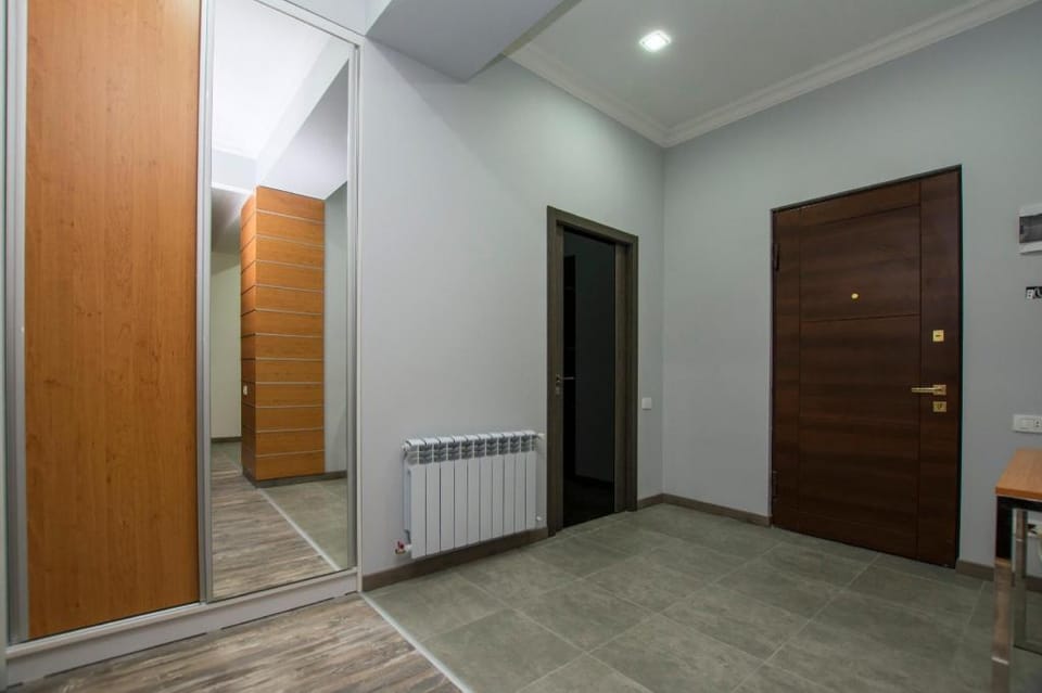 Elite Studio with Security and Concierge  Apartment in Yerevan