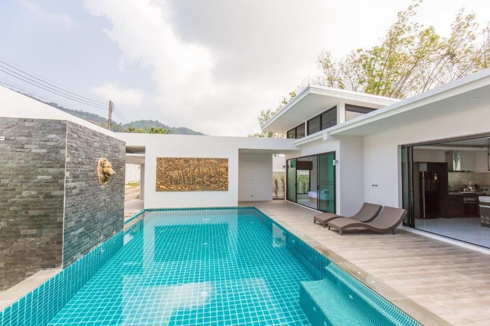 Skypool Villa Vacation Private Villa with big Pool Villa in Rawai