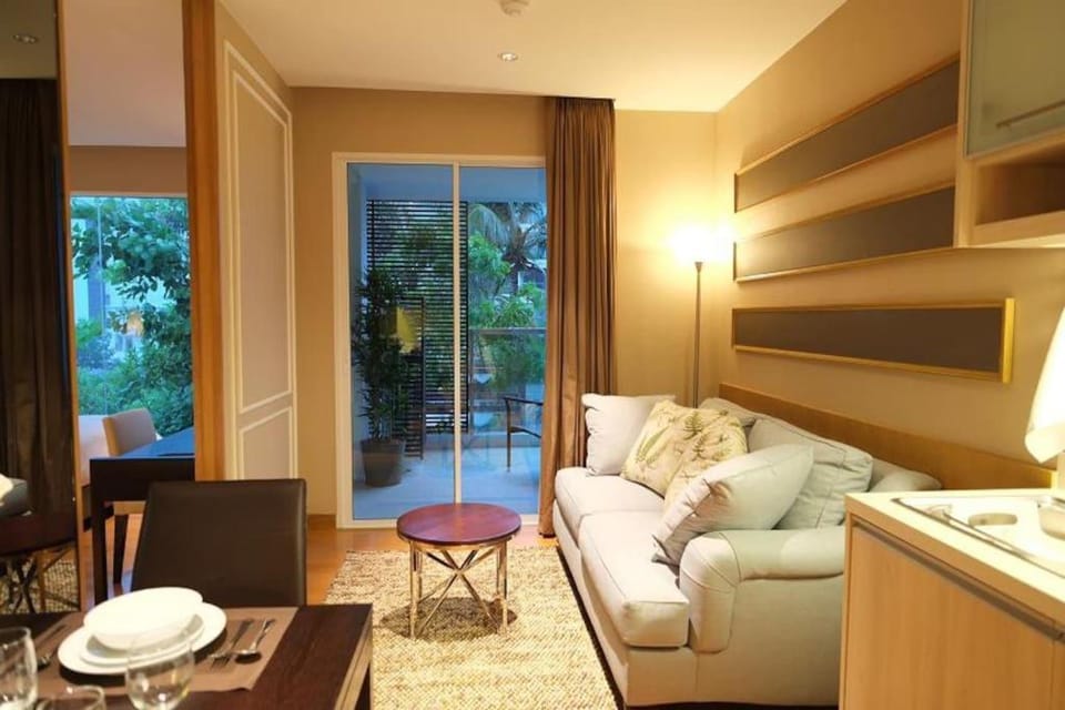 1 Bedroom Modern Style with Pool View Hua Hin Vacation rental in Nong Kae