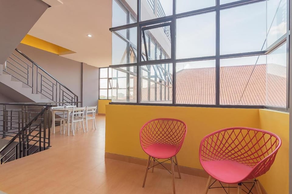 RedDoorz Plus near Taman Budaya Samarinda Bed and Breakfast in Indonesia