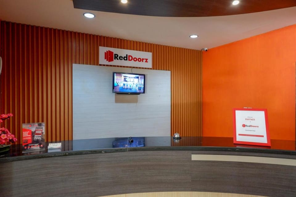 RedDoorz Plus near Hotel Benua Kendari Hotel in Indonesia