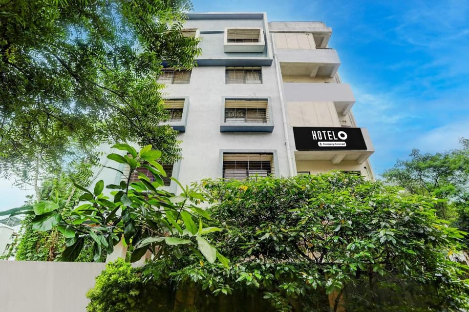 Hotel O Wardha Road Near Airport Hotel in Maharashtra