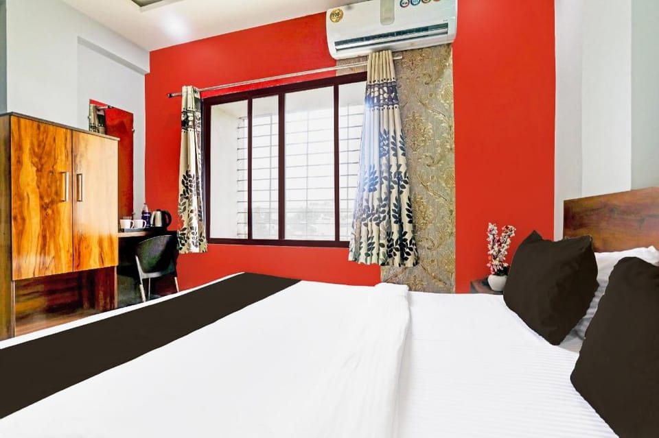 Hotel O Wardha Road Near Airport Hotel in Maharashtra