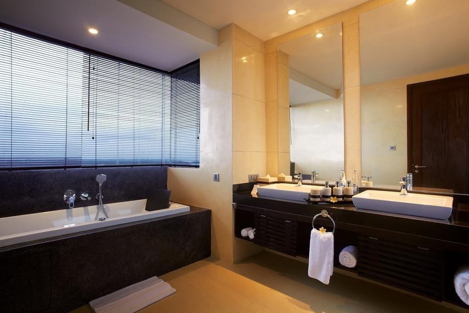 Luxury 2 BR Private Pool Villa #NP1 Villa in Kuta Selatan