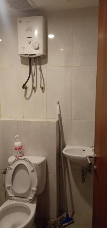 GKL apartement by Cheap and fun Apartment in West Java