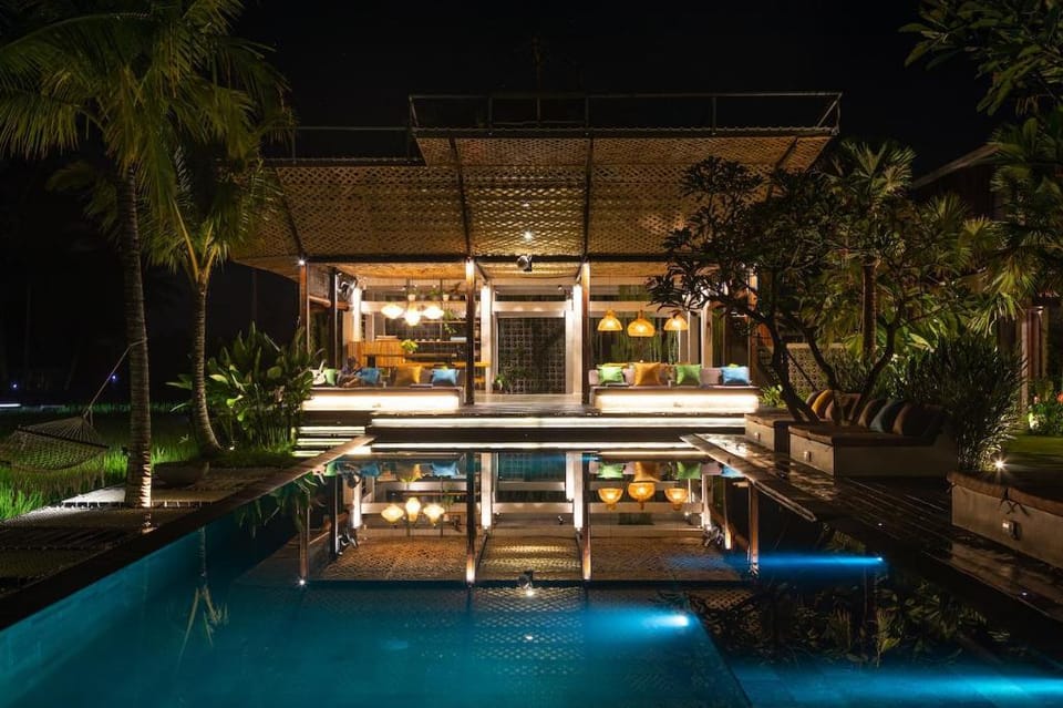 Secluded Villa Rice Field View to Escape The City Villa in Bali