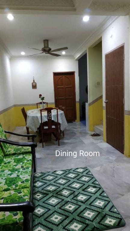 Taiping Normah Homestay (MUSLIM FAMILY only) Vacation rental in Perak