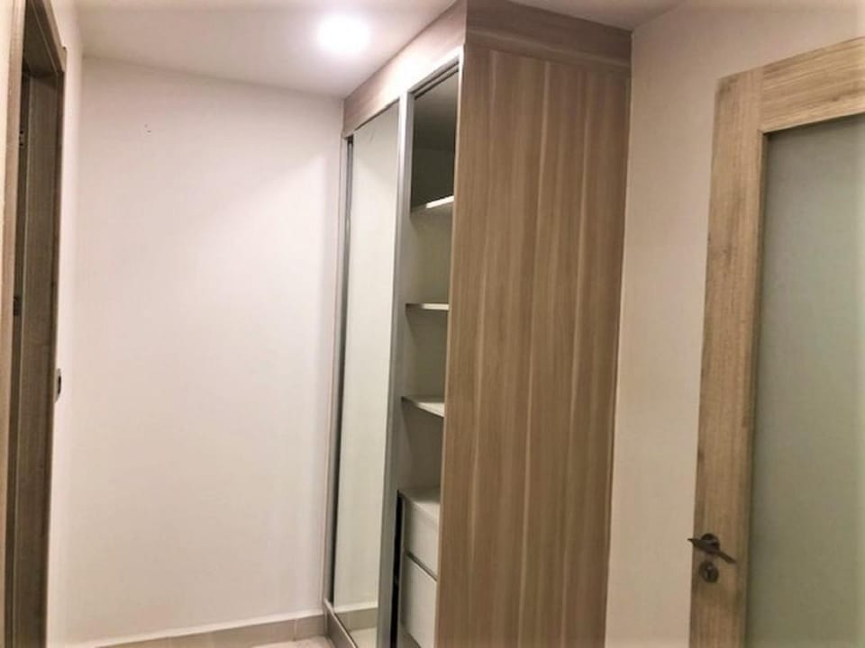 Laguna beach 1A  swimming pool views Pattaya Apartment in Pattaya City