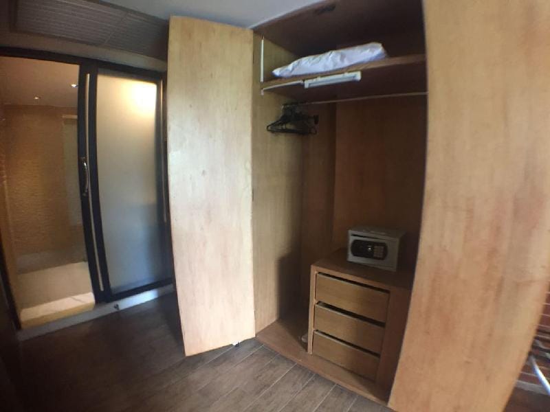 Ekamai+3Bed+4Bath+Living Room+Free Airport Pick Up Apartment in Bangkok