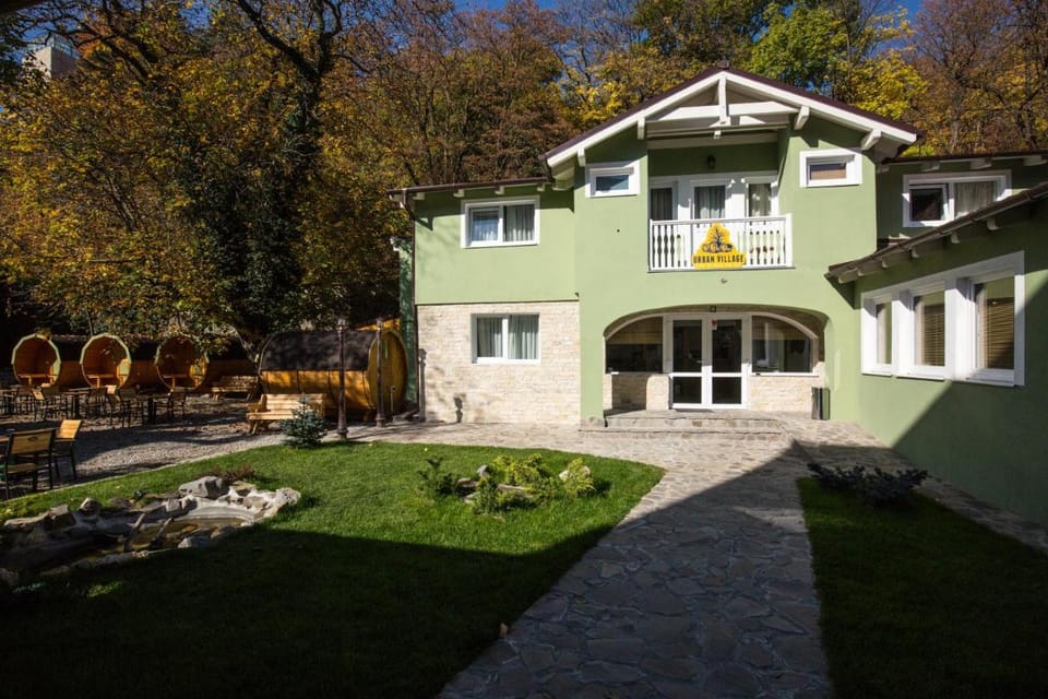 Drachenhaus Urban Villa Bed and Breakfast in Brasov