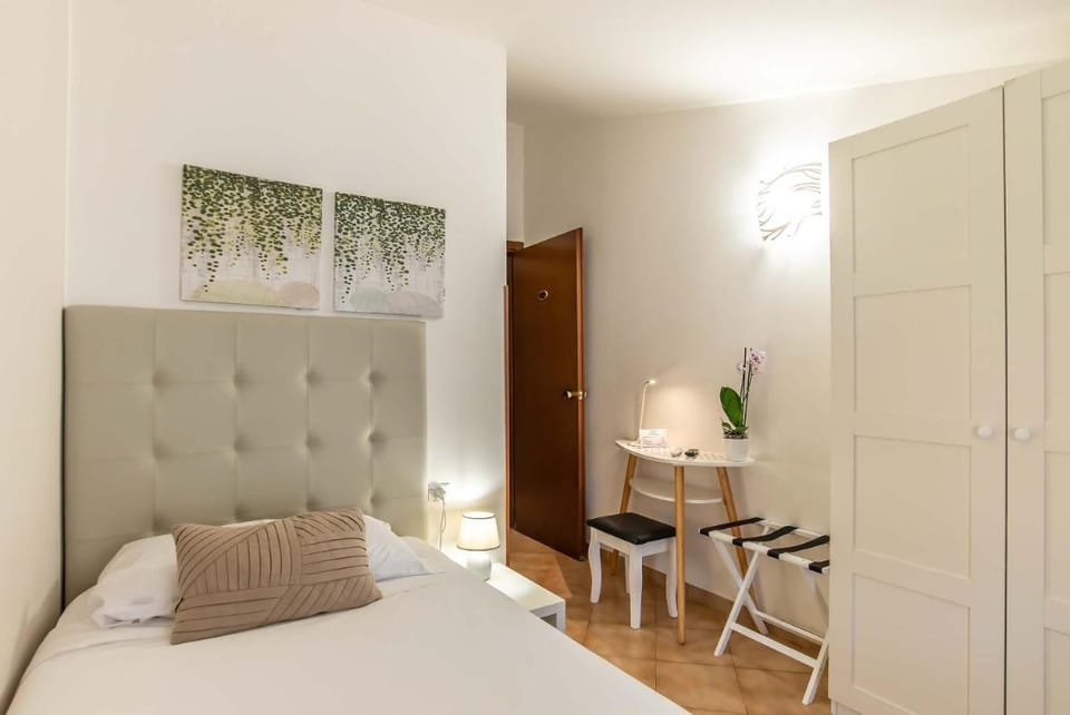 Plaza Rooms Ciampino Bed and Breakfast in Rome