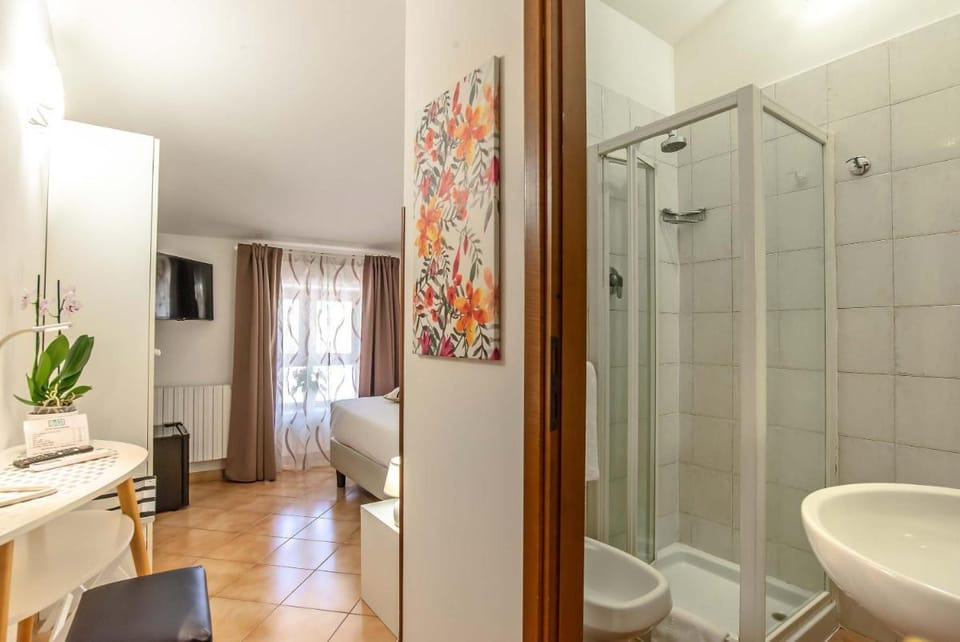 Plaza Rooms Ciampino Bed and Breakfast in Rome
