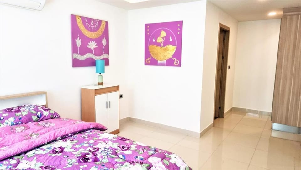 Laguna beach 1A with swimming pool views Pattaya Apartment in Pattaya City