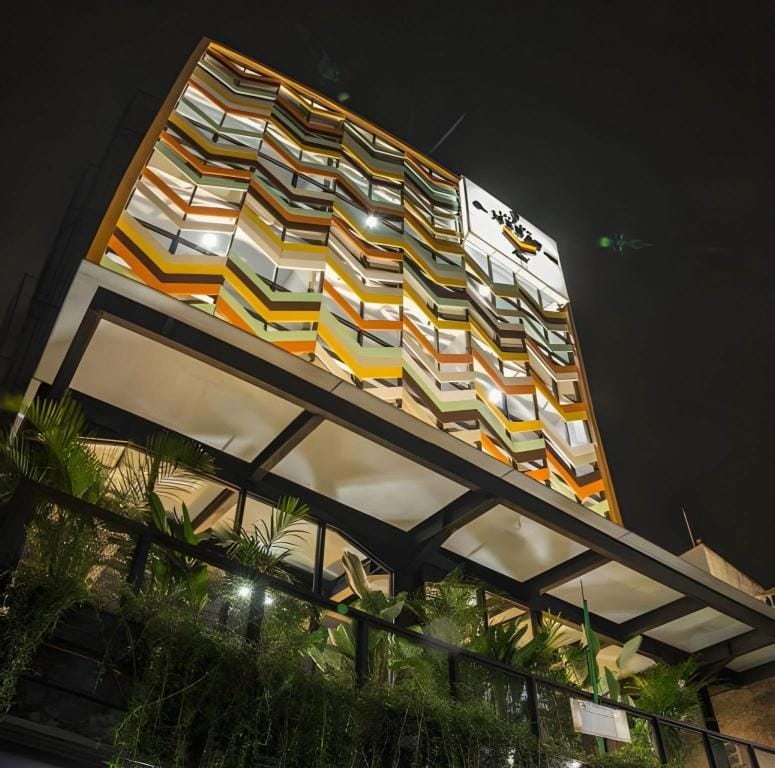 RedDoorz Premium @ Hotel Hebat Hotel in Bandung
