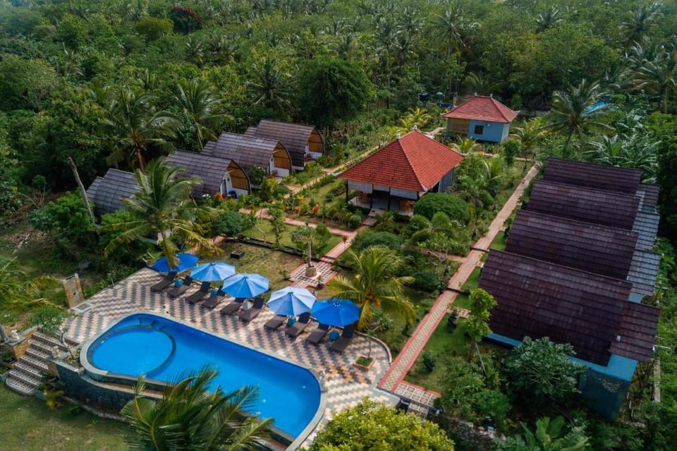 Penida Sunset Ocean View Bungalows Apartment in Nusapenida
