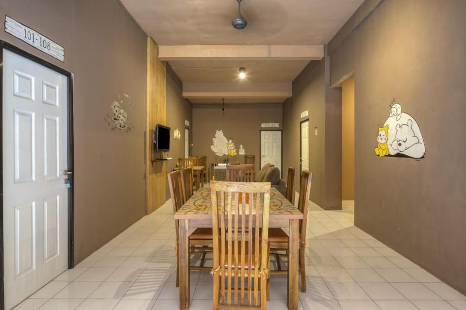 RedDoorz Hostel near Malang Train Station 3 Hotel in East Java