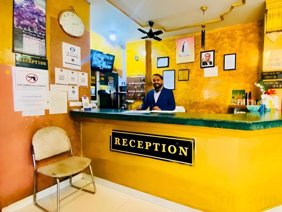 J C Guest House Hotel in Lucknow