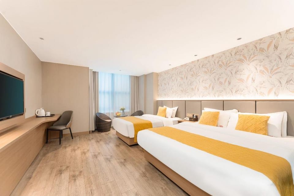 Shell Hotel Wuhu Kanngfu Road Dongfang Longcheng Wanda Plaza Hotel in Nanjing