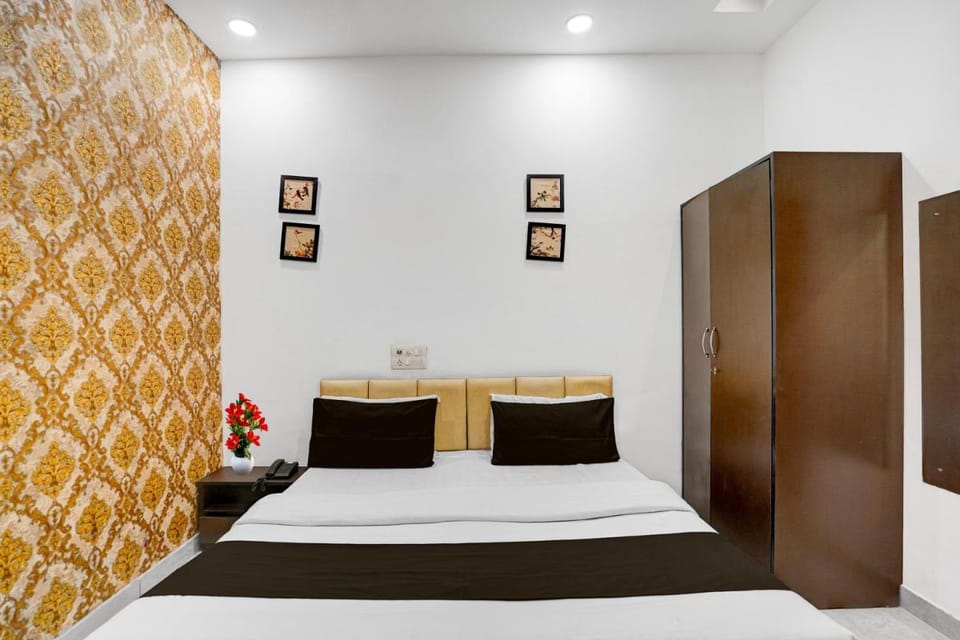 Super Hotel O Silver Arc Mall Ludhiana Formerly White Solitaire Hotel in Ludhiana