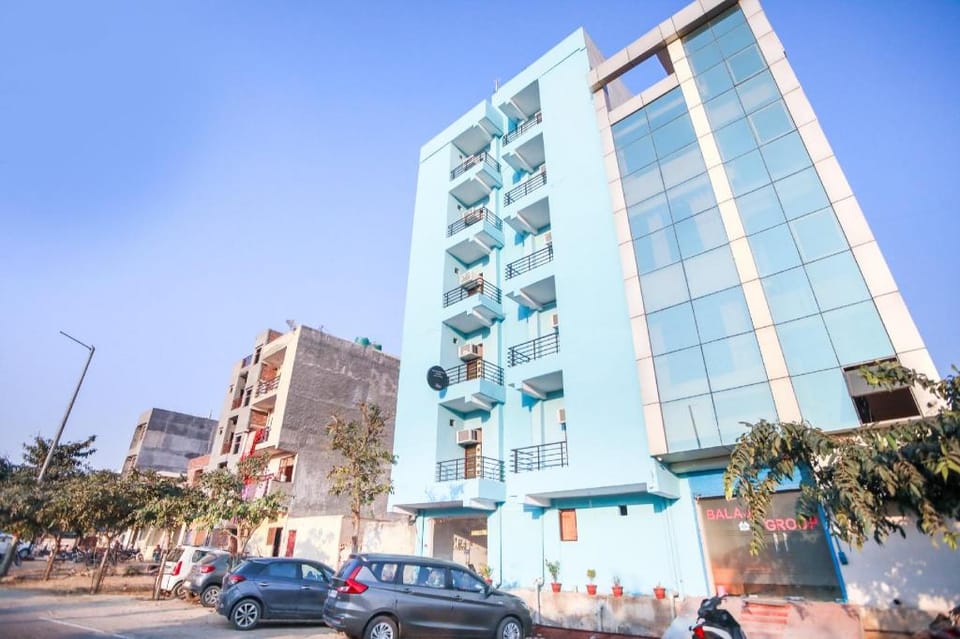 Hotel O A S Residency Hotel in Noida