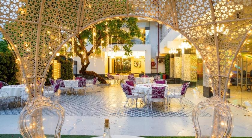 Hotel Casa Aishbagh Hotel in Lucknow