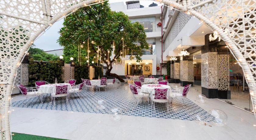 Hotel Casa Aishbagh Hotel in Lucknow