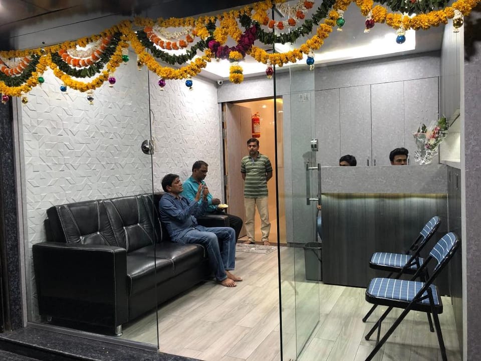 ELLIOTT INN A.C DORMITORY Apartment in Mumbai