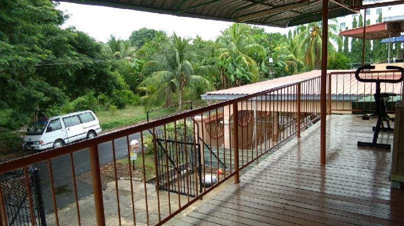 TERATAK BURUK Vacation rental in Sabah