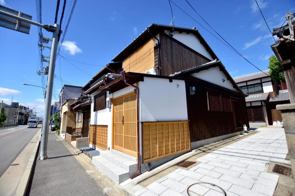 Fushimi Inari Toriimaecho no Yado Vacation rental in Kyoto
