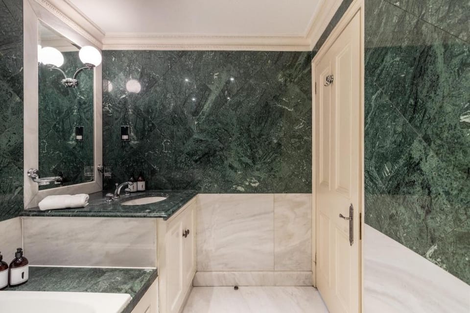 Exquisite Studio in Hyde Park #4 Apartment in City of Westminster