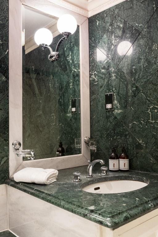 Exquisite Studio in Hyde Park #4 Apartment in City of Westminster