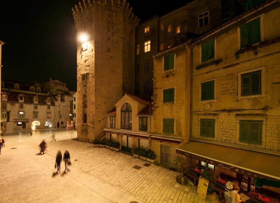 Tower square - Studio Deluxe-Split great location Apartment in Split