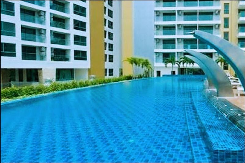 Phra Tamnak Hill Apartments Apartment in Pattaya City