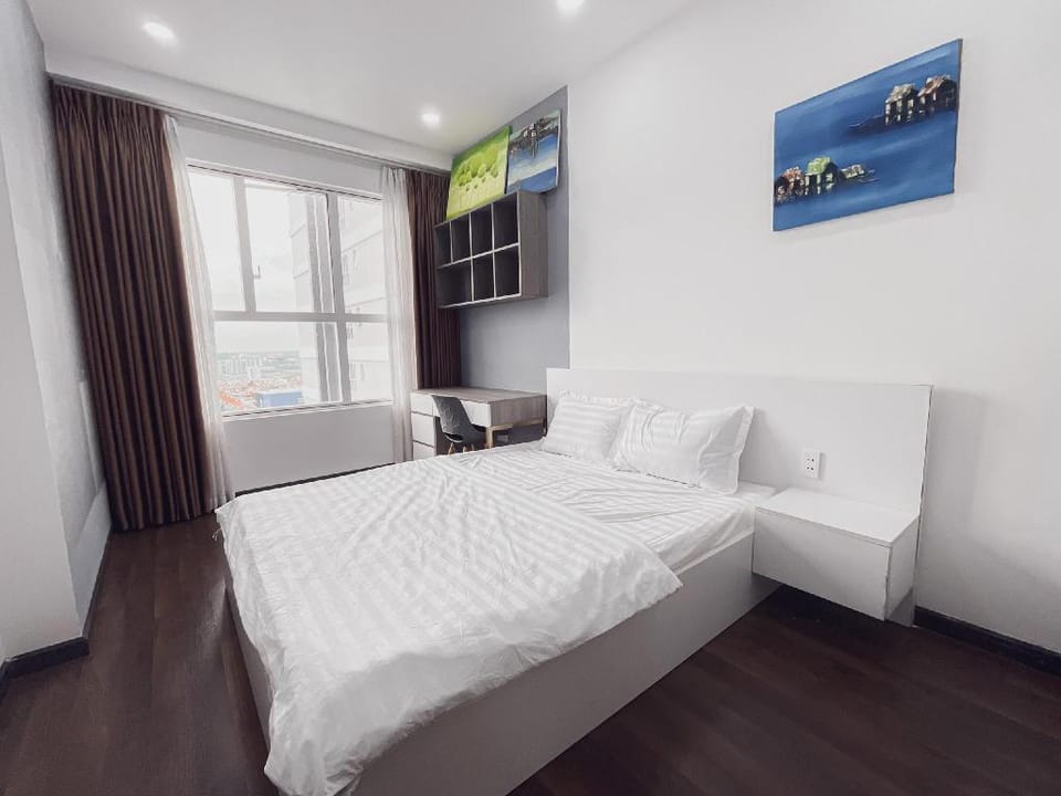 SUNRISE CITY APARTMENT 3 bedroom, 2 bathroom. Apartment in Ho Chi Minh City