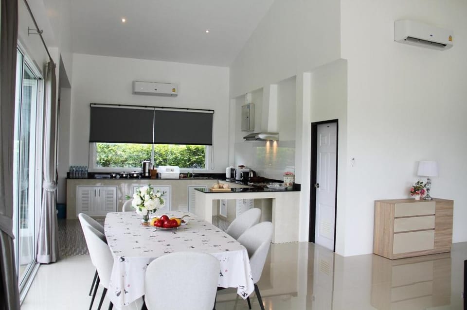 Thacha Pool Villa C Villa in Hua Hin District