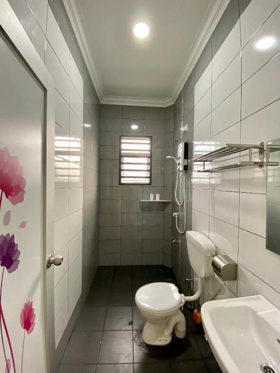 YOLO Relaxing Hub (Semi D with Contactless entry) Vacation rental in Johor