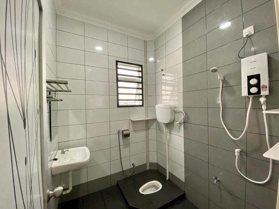 YOLO Relaxing Hub (Semi D with Contactless entry) Vacation rental in Johor