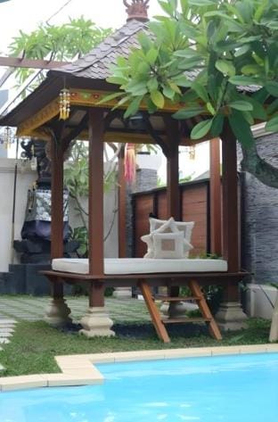 Modern, Tranquil Retreat in the Heart of Seminyak Villa in Kuta