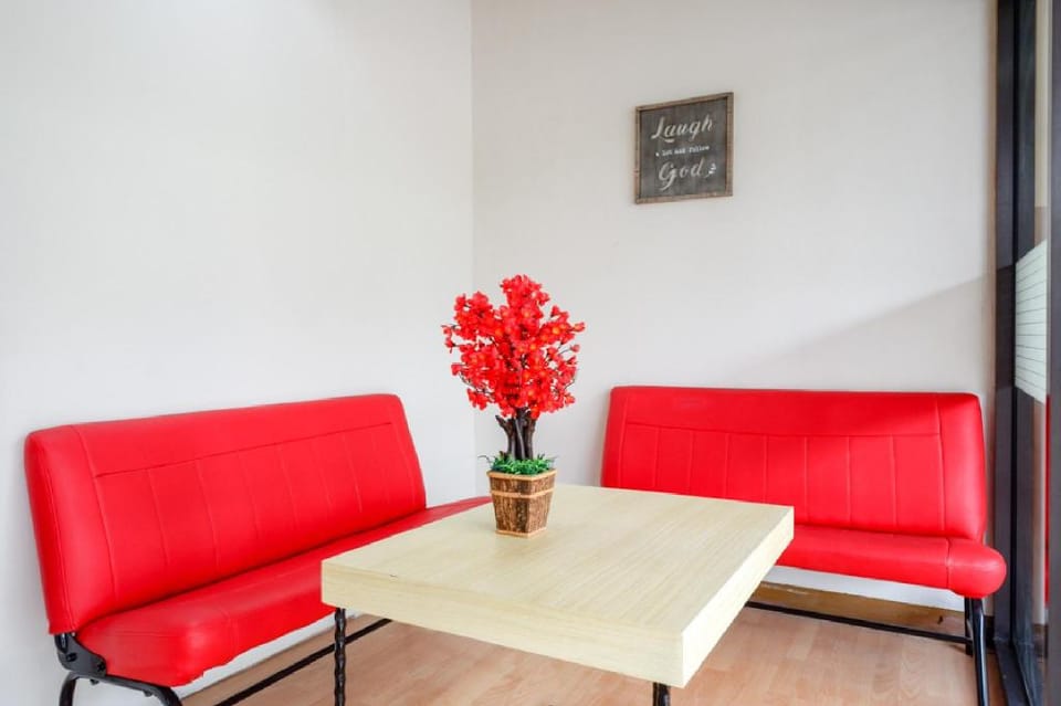RedDoorz near Pacific Mall Tegal 2 Bed and Breakfast in Indonesia