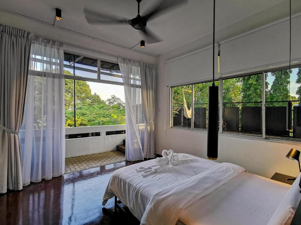 Tiku White House - Tranquility stay begins here Villa in Sabah