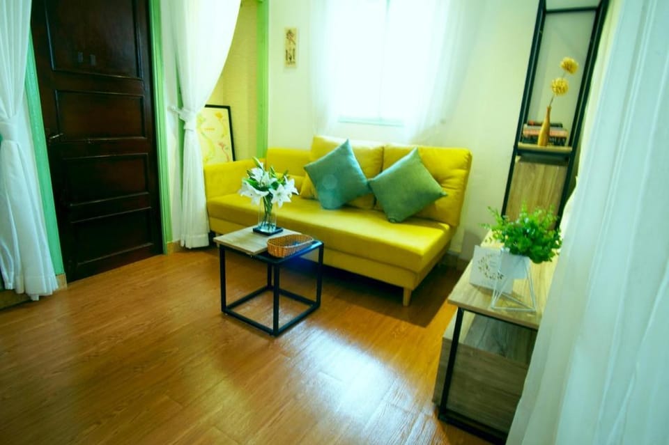 SuBee Mini Apartment/ Spacious/ Queen bed @Dakao Apartment in Ho Chi Minh City