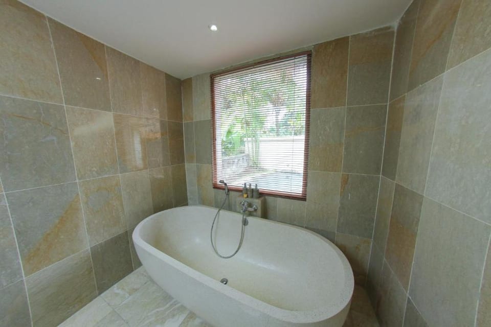 Entire 2 BR Private Pool Villa #L390 Villa in Ubud