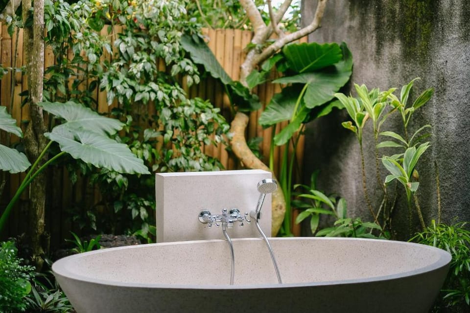 Luxury 3 BR Private Pool Villa #L393 Villa in Ubud