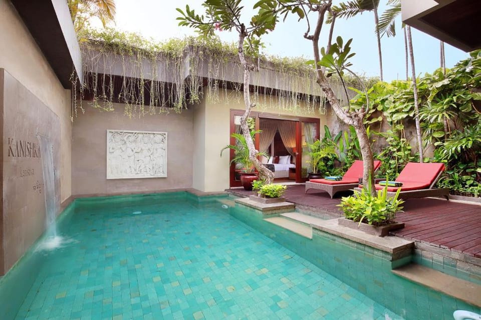 Luxury 1 BR Private Pool Villa #L362 Villa in Kuta