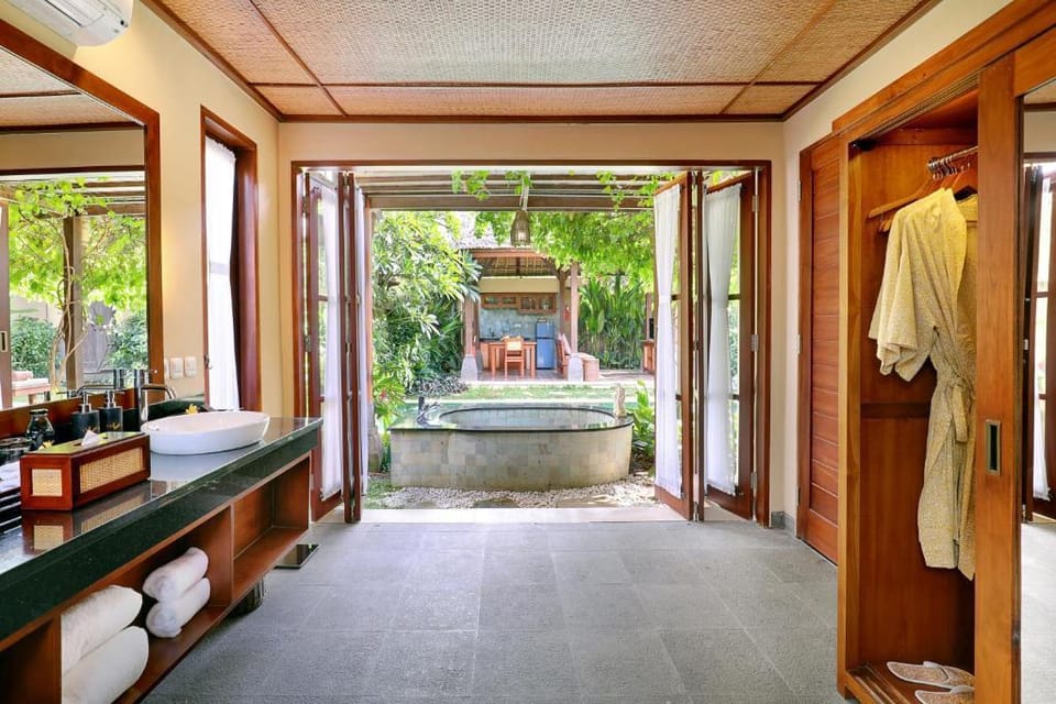 Entire 1BR Royal Private Pool #L346 Villa in Sukawati